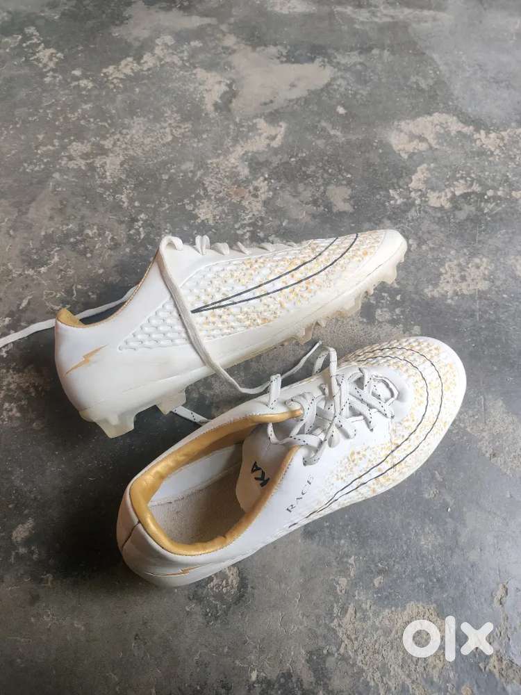 Spika race 4 boot