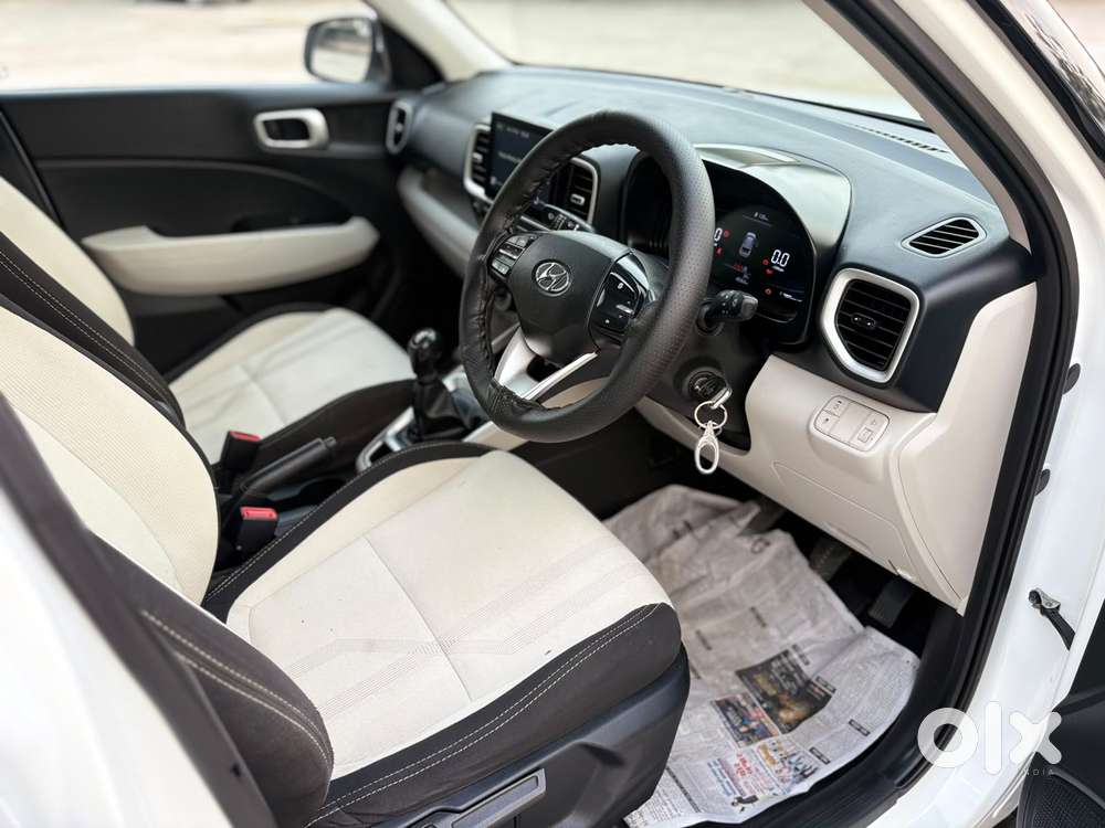 Hyundai Venue 1.2 S Plus, 2023, Petrol