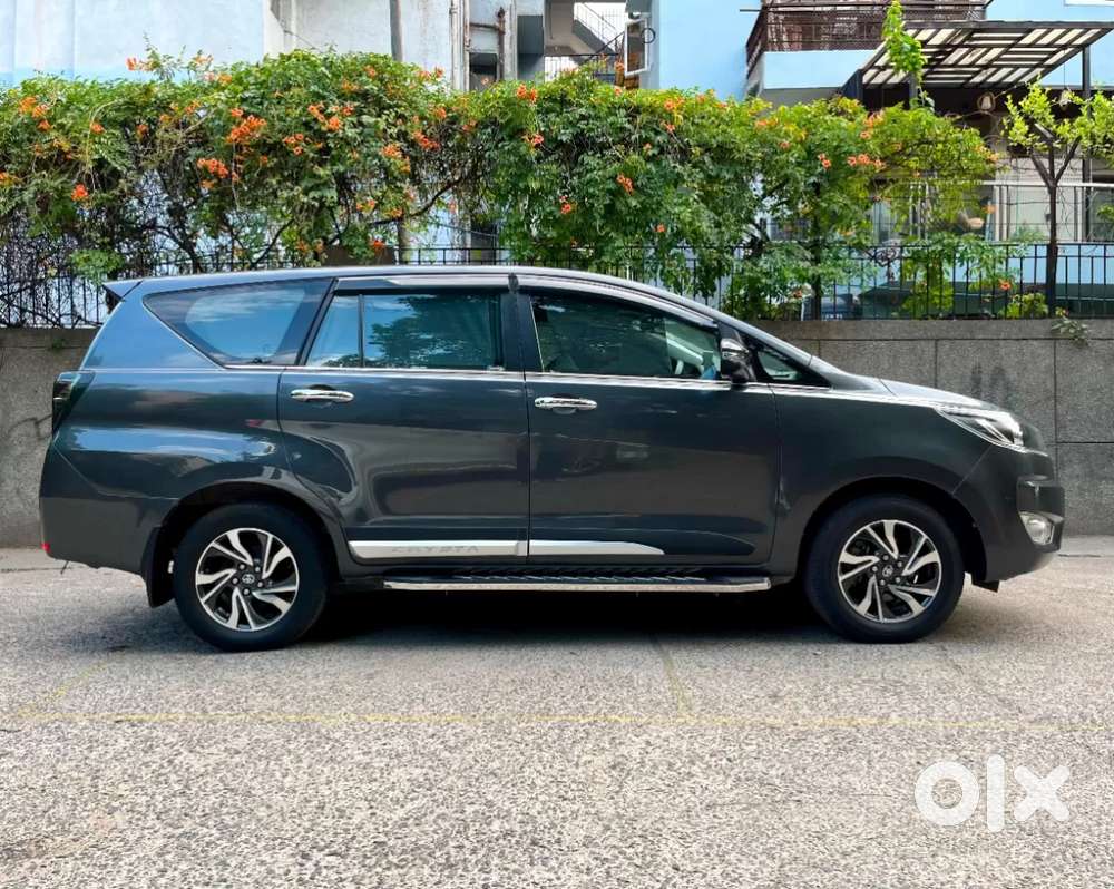 Toyota Innova Crysta [2020-ongoing] 2.4 Gx 7 Str, 2022, Diesel