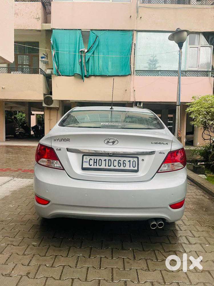 Hyundai Verna Vtvt 1.6 Sx, 2013, Petrol