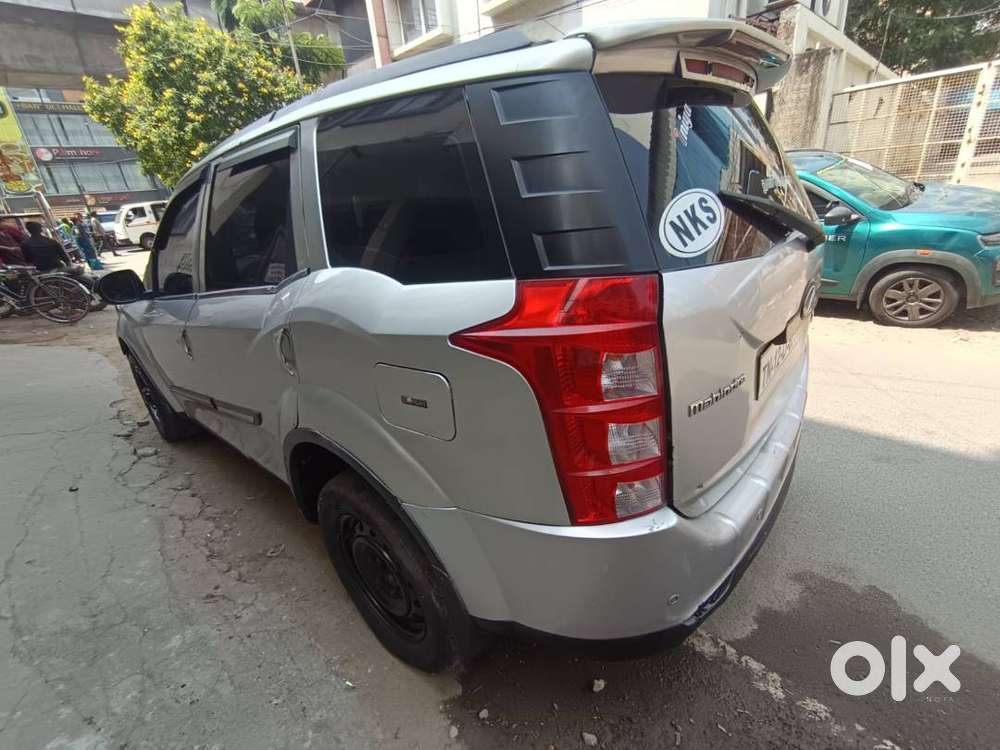 Mahindra Xuv 500 2014 2.2 W6 Fwd 2wd Diesel Manual Third Owner