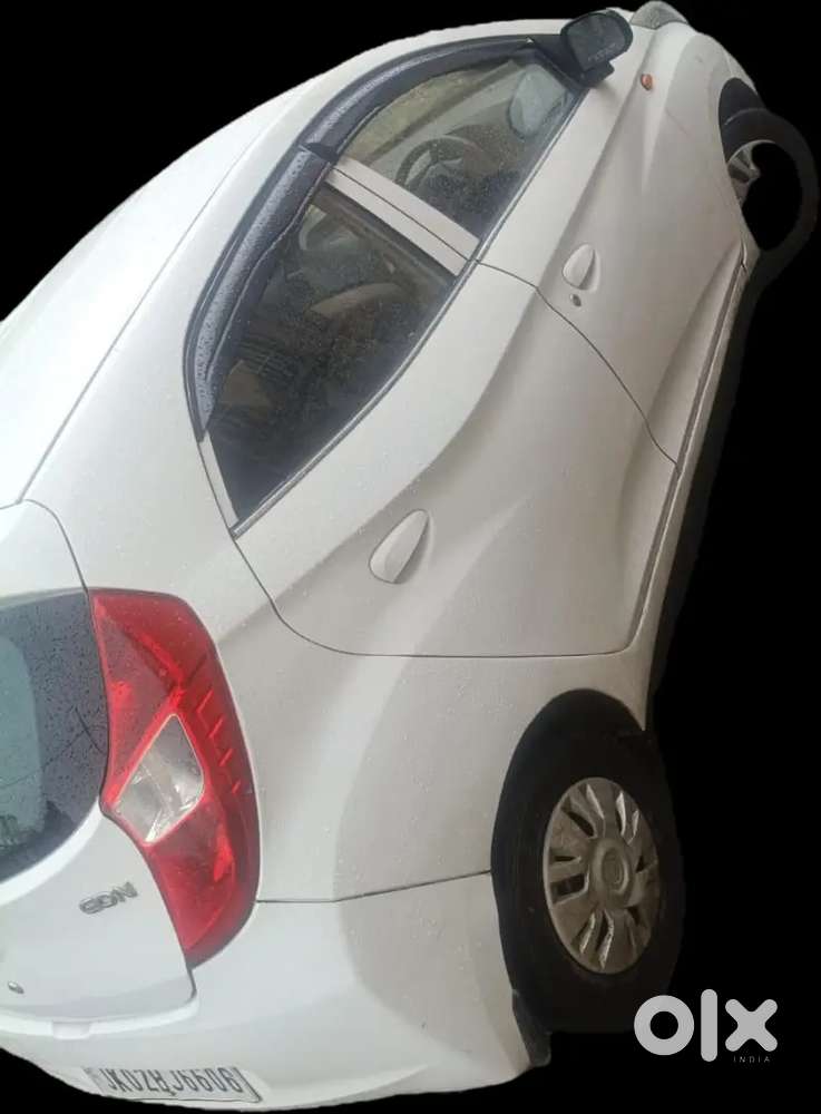 Hyundai Eon Magna+ 2015 Petrol Car