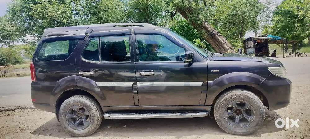 Tata Safari Storme 2017