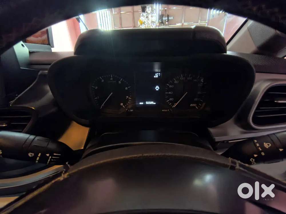 Tata Altroz 1.2 Xe 2021 Car