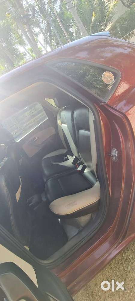 Volkswagen Polo Petrol Comfortline 1.2l, 2011, Petrol