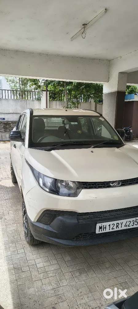 Urgent Sale Mahindra Kuv 100 Cng Plus Petrol Company Fitted Cng
