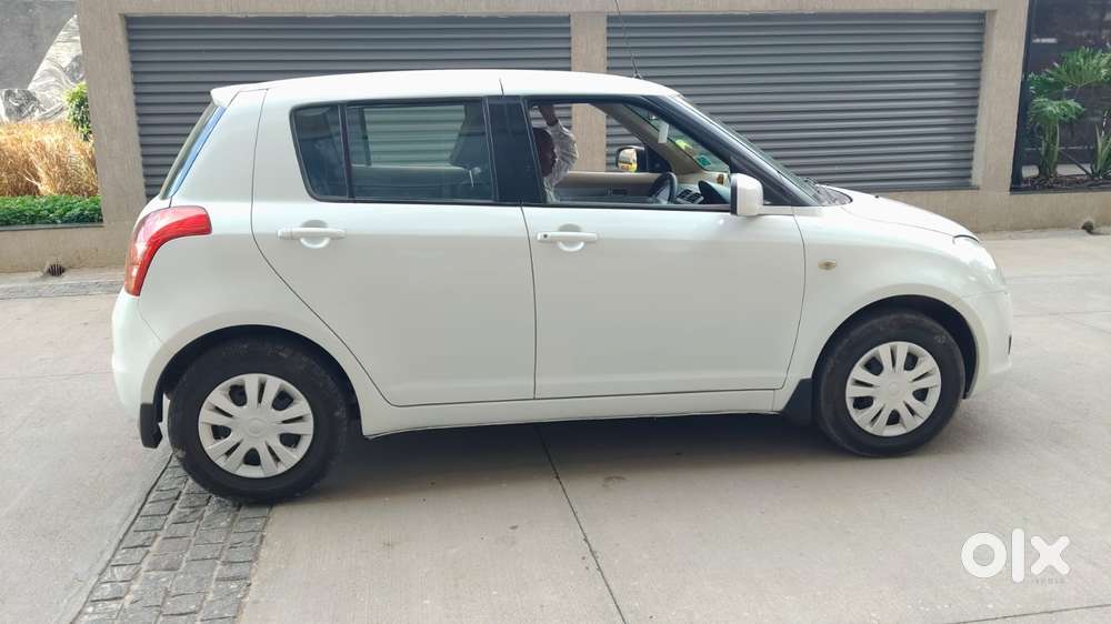 Maruti Suzuki Swift 2004-2010 Vxi Bsiv, 2010, Petrol