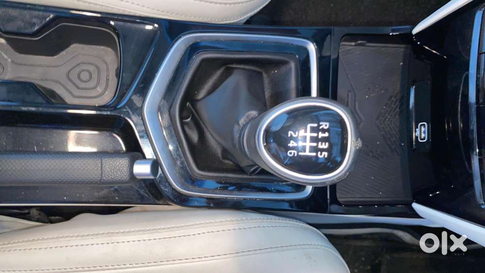 Mahindra Xuv 3xo Ax5 Ds Mt, 2024, Diesel