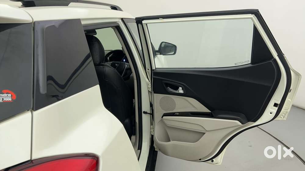 Mahindra Xuv300 W8 Diesel, 2023, Diesel