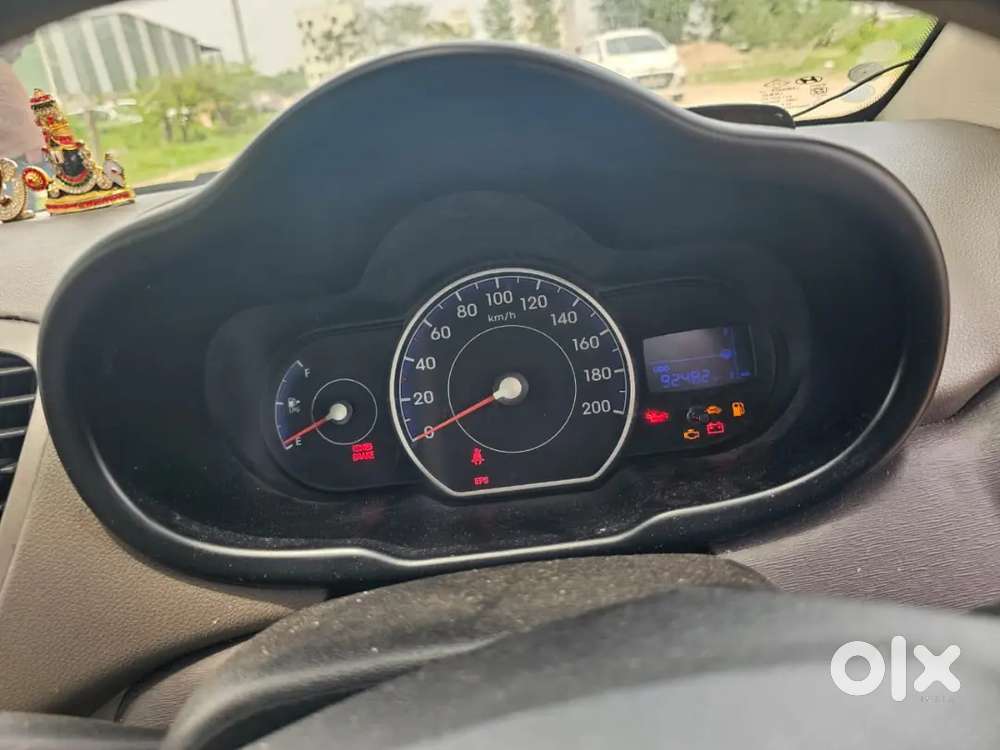 Hyundai I10 Sportz Manual 2015