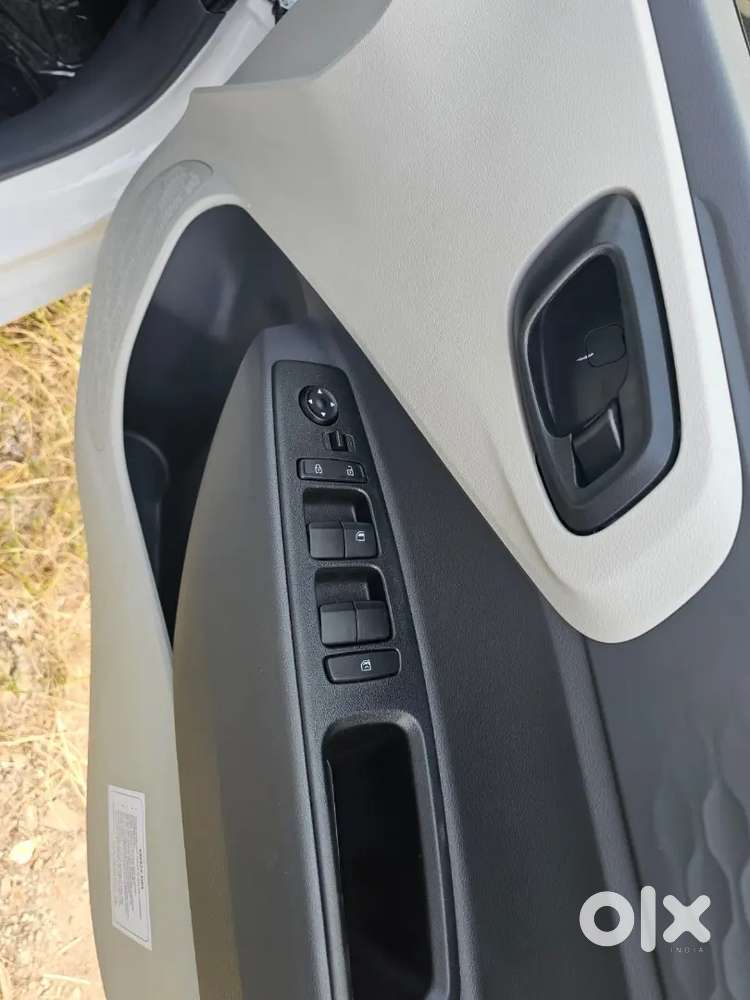 Hyundai Aura Prime Sd Taxi - New Car