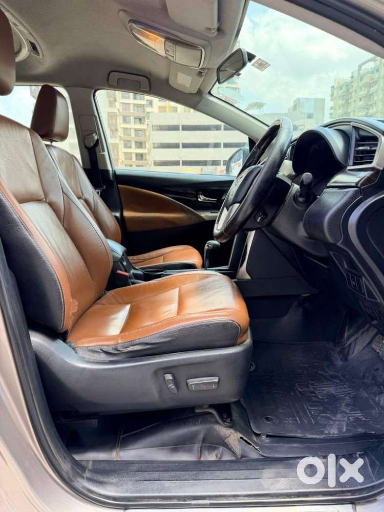 Toyota Innova Crysta 2.8z Automatic, 2016, Diesel