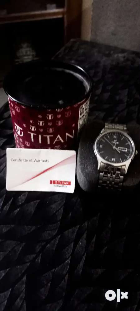 Titan karishma outlet 1636sm01