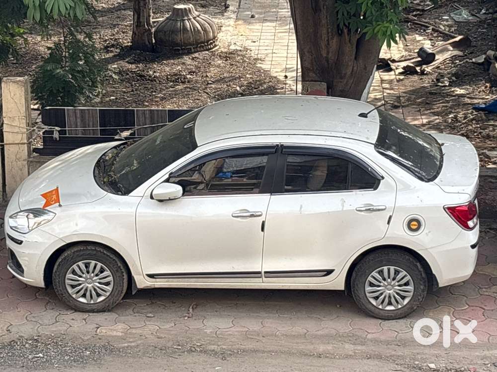 Maruti Dzire Petrol 2022