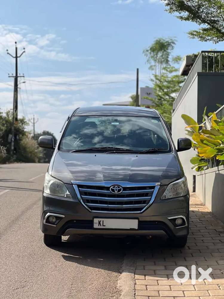 Toyota Innova 2013