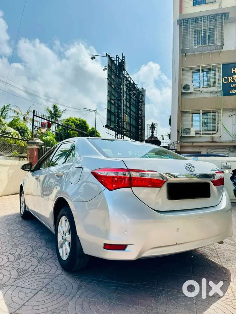 Toyota Corolla Altis 1.8g 2014