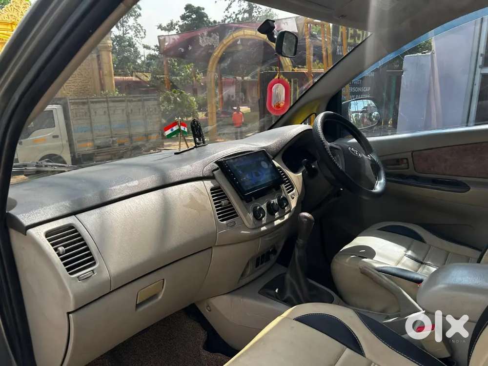 Toyota Innova 2013 Diesel Well Maintained Family Used Car
