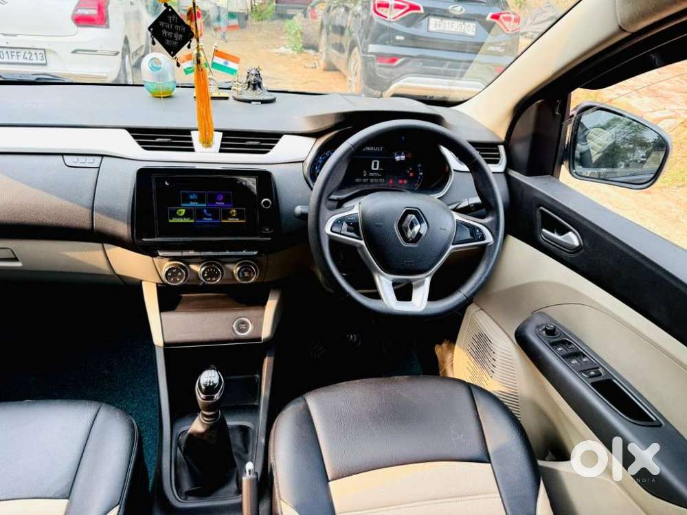 Renault Triber Rxz, 2022, Petrol