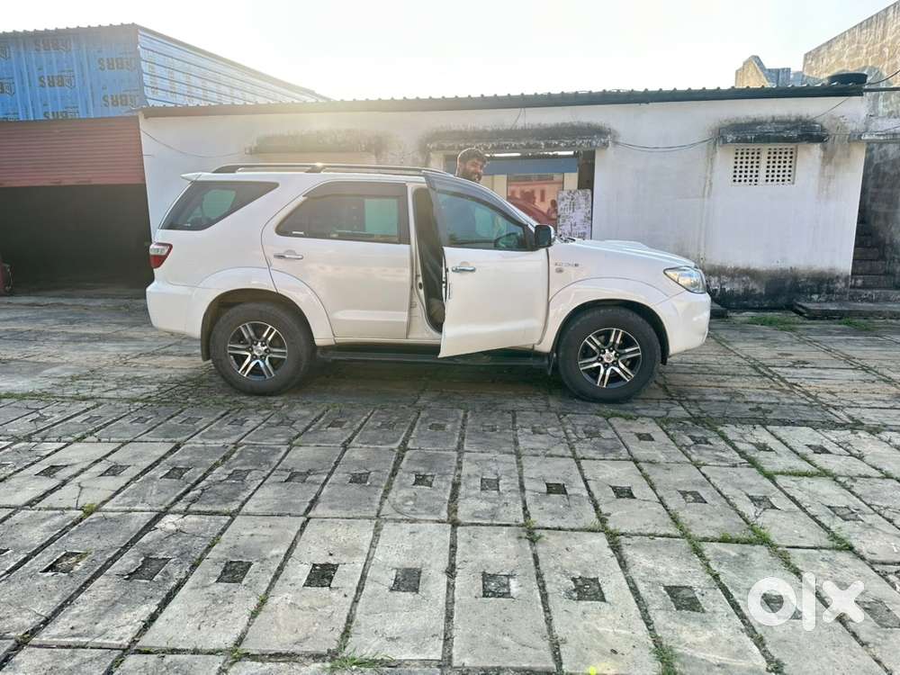 Toyota Fortuner Diesel 2010