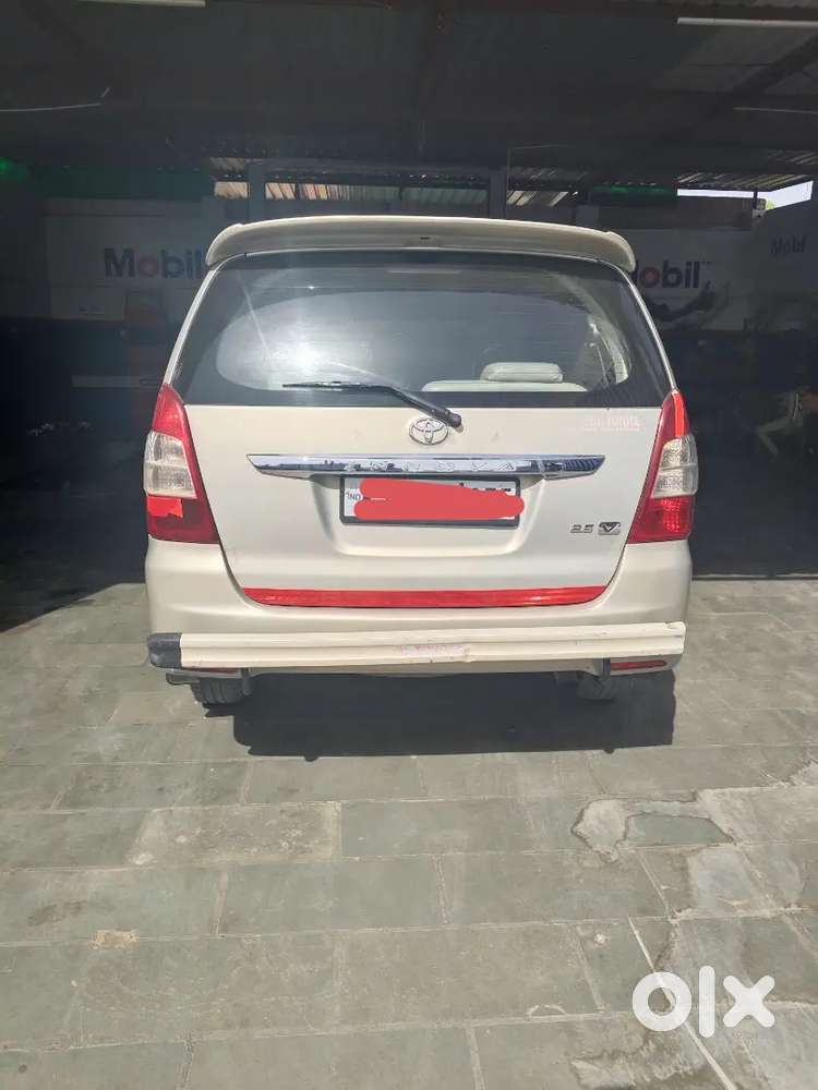 Toyota Innova 2013 Diesel Well Maintained