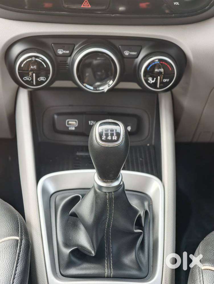 Hyundai Venue [ ] 1.0 Sx (o) Turbo Imt, 2022