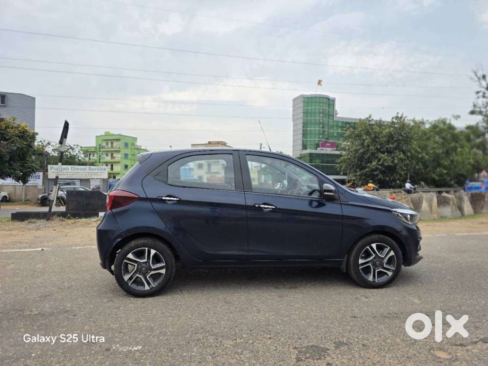 Tata Tiago Xza Plus, 2022, Petrol