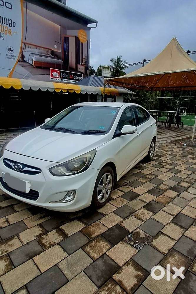 Hyundai Verna 1.6 Ex Vtvt, 2014, Petrol