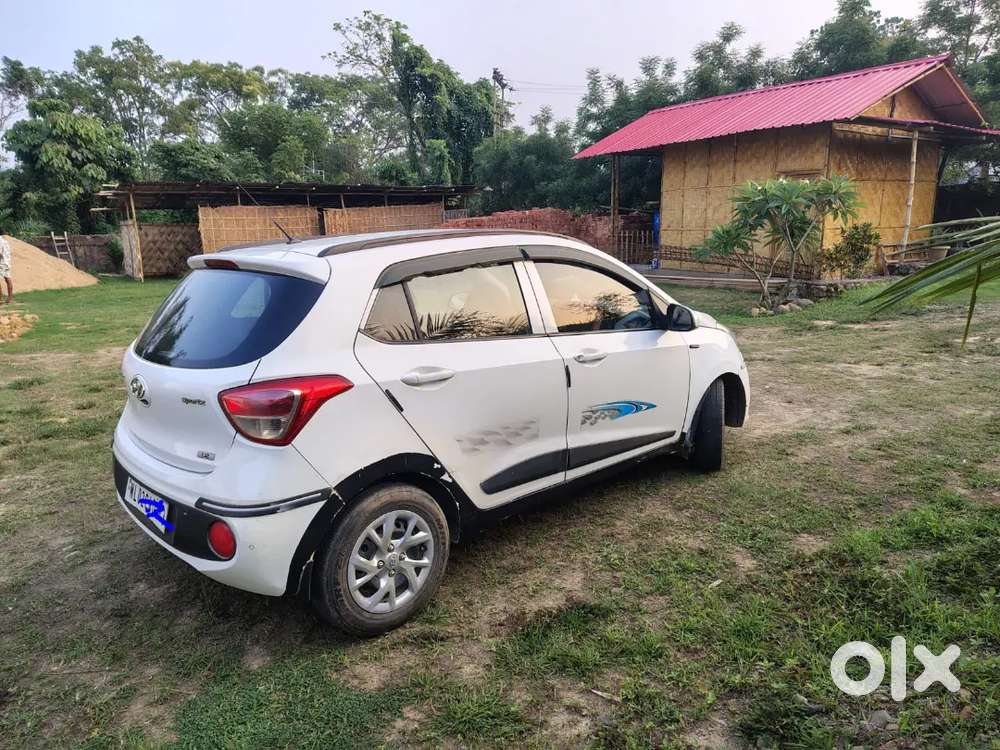 Hyundai Grand I10 2018 Petrol 42000 Km Driven