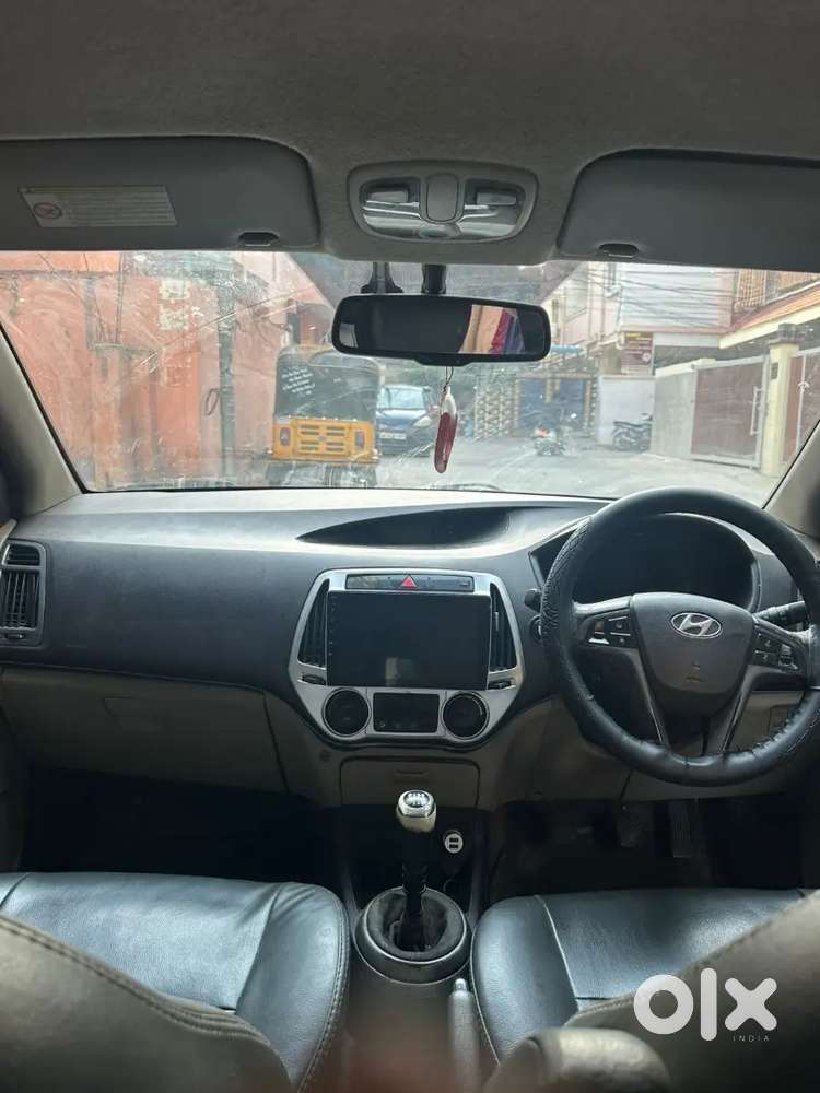 Hyundai I20 2013 Diesel 100000 Km Driven Push Button Start Top