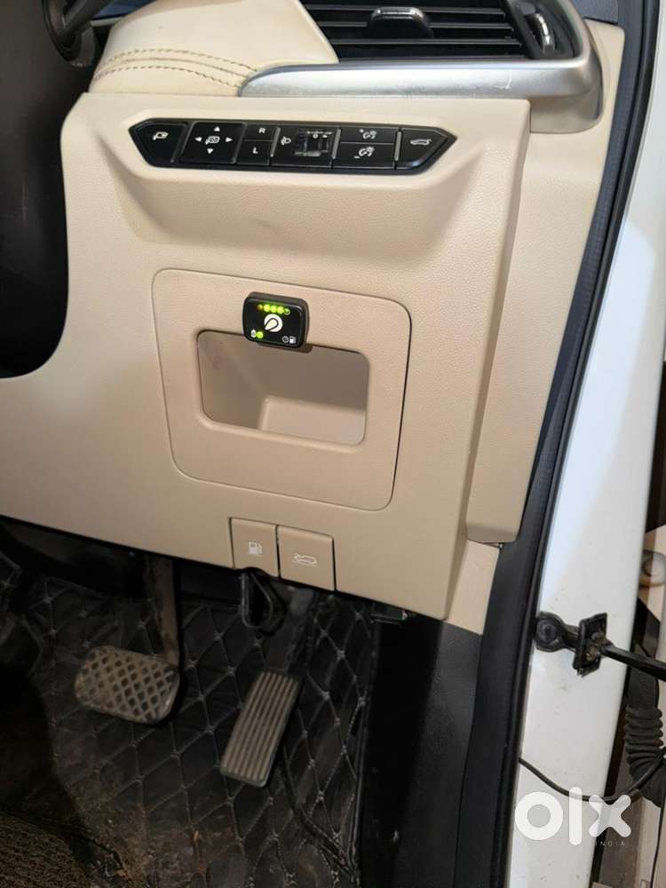 Mg Hector Petrol 2022, Km Driven Sharp