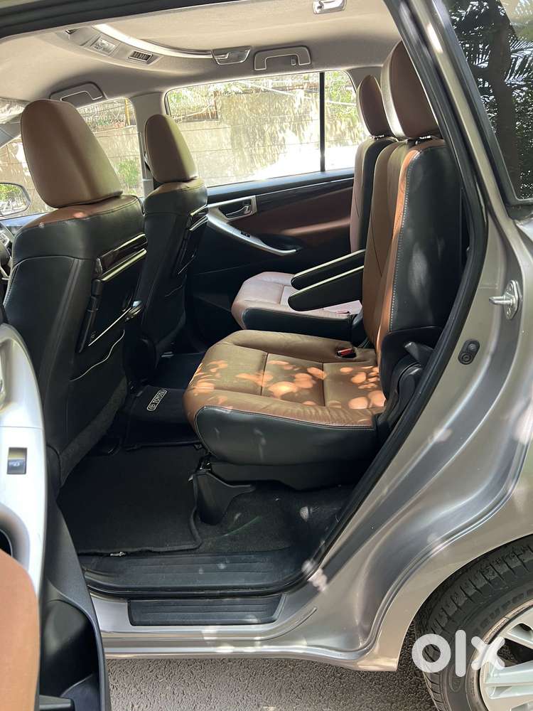 Toyota Innova Crysta 2.7 Zx At, 2017, Petrol