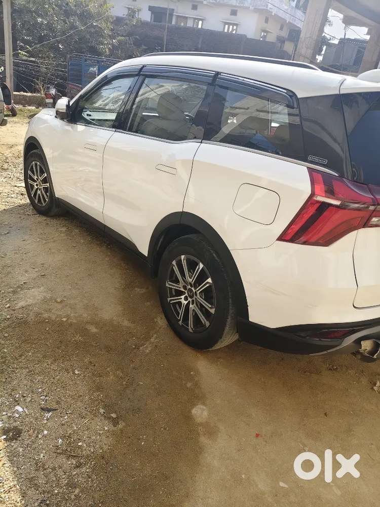Mahindra Xuv700 Ax7 2021