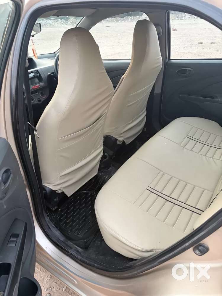Toyota Etios Liva 1.2 G, 2012, Petrol