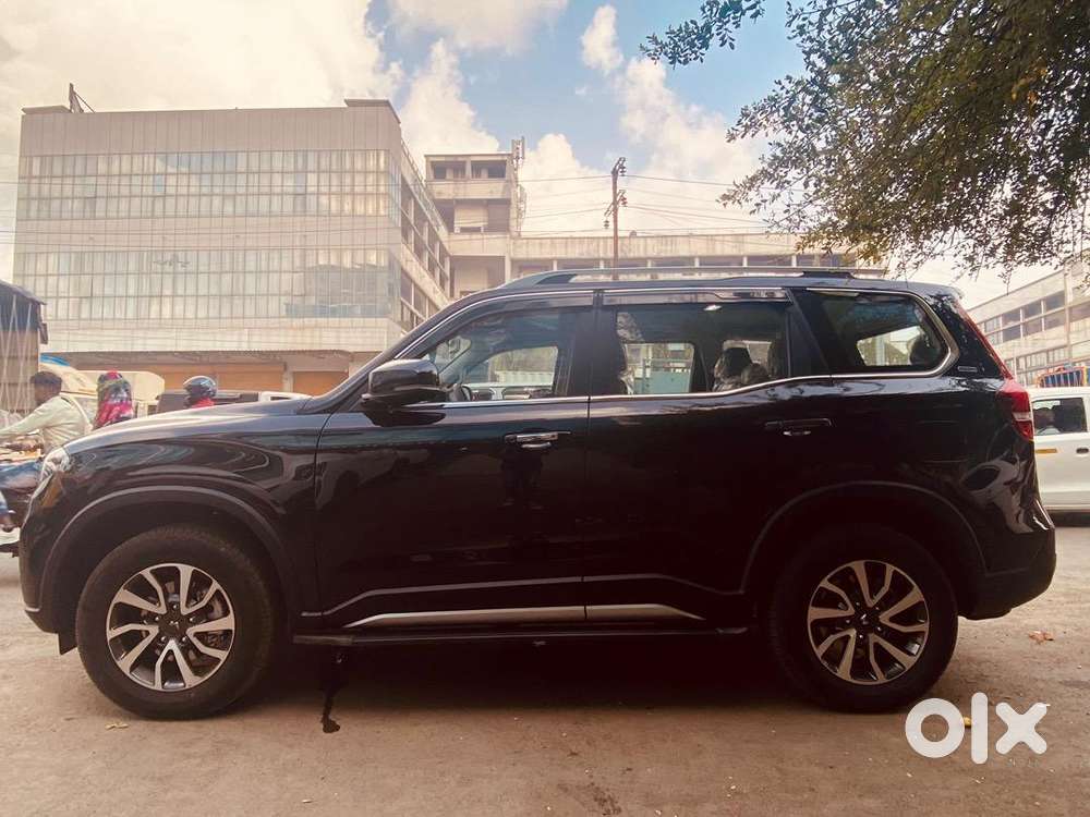 Mahindra Diesel Automatic 2023 Year