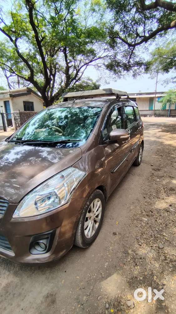 Maruti Suzuki Ertiga Zxi 2012 Top Model