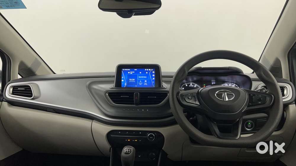 Tata Altroz 1.2 Xt, 2022, Petrol