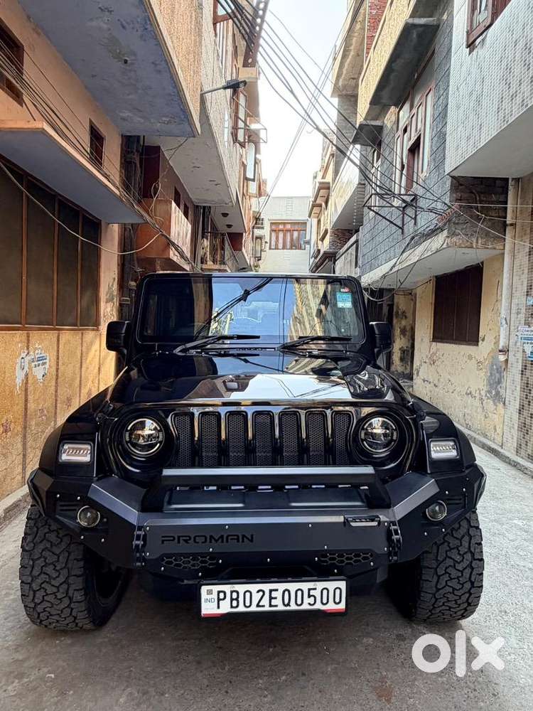 Mahindra Petrol 2023 Car