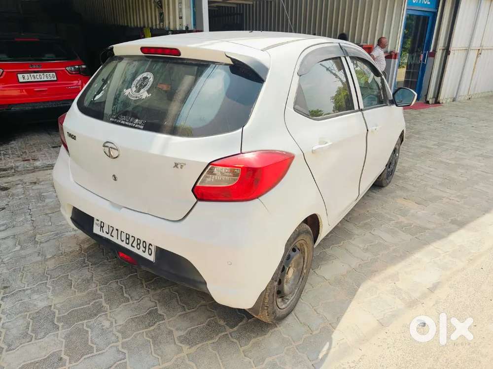 Tata Tiago Revotron Xt 2018