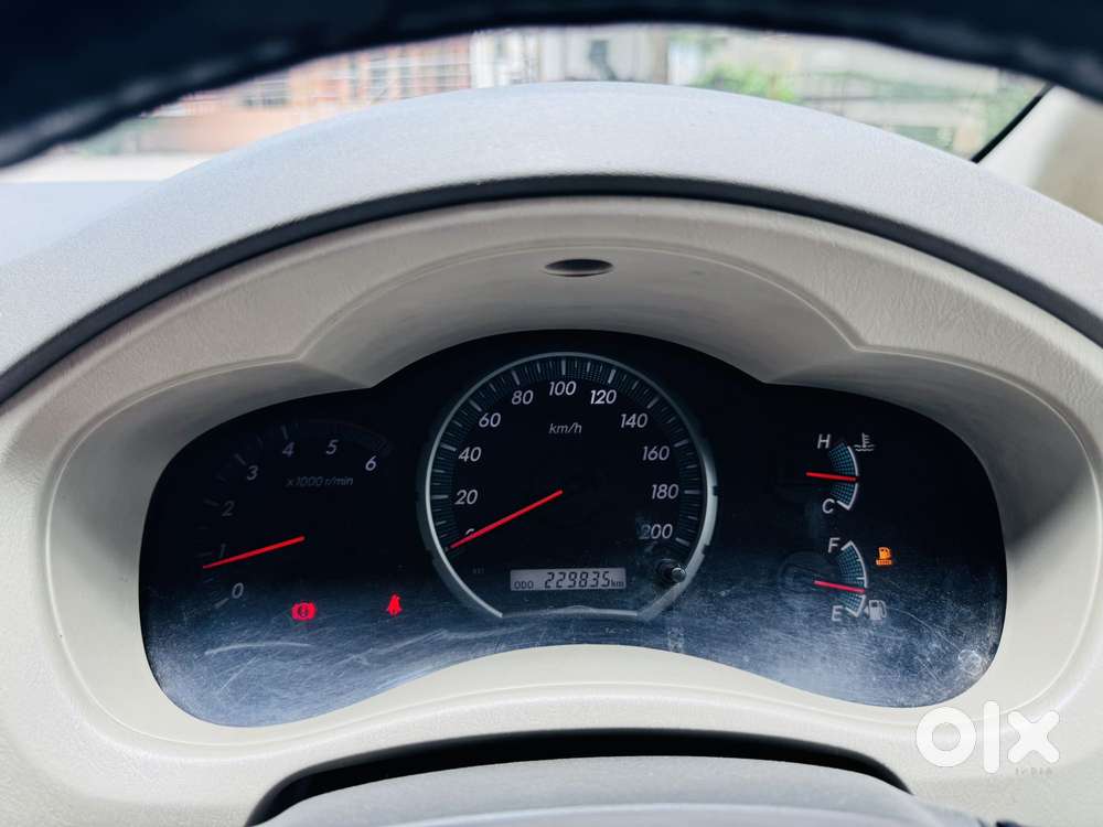 Toyota Innova 2.5 Vx 8 Str, 2014, Diesel