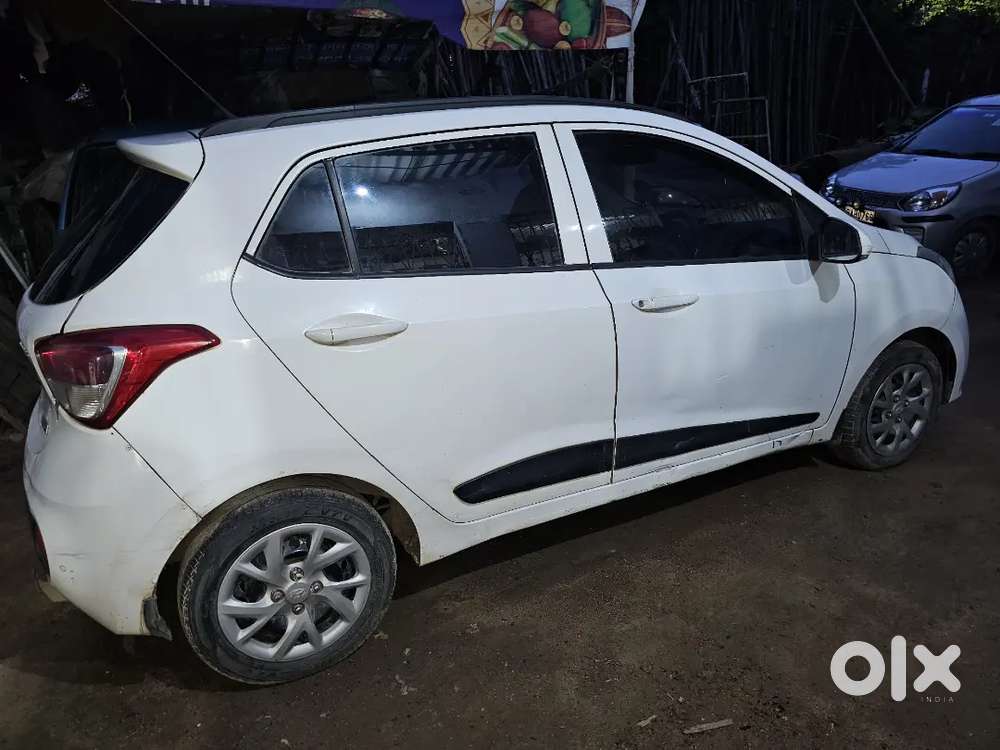 Hyundai Grand I10 2017 Diesel Well Maintained