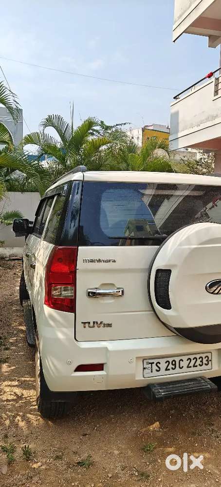 Mahindra Tuv 300 T8 2017 Diesel 76300 Km Driven