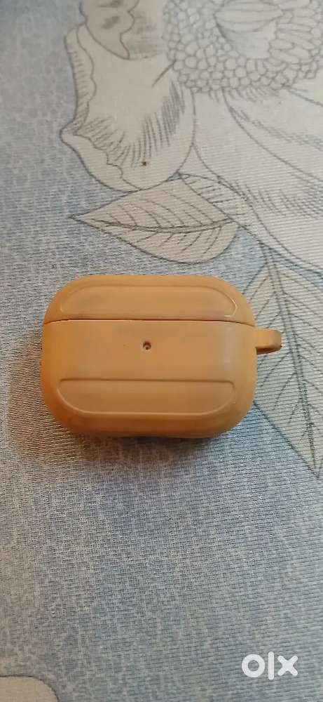 Earbuds I phone original 100%