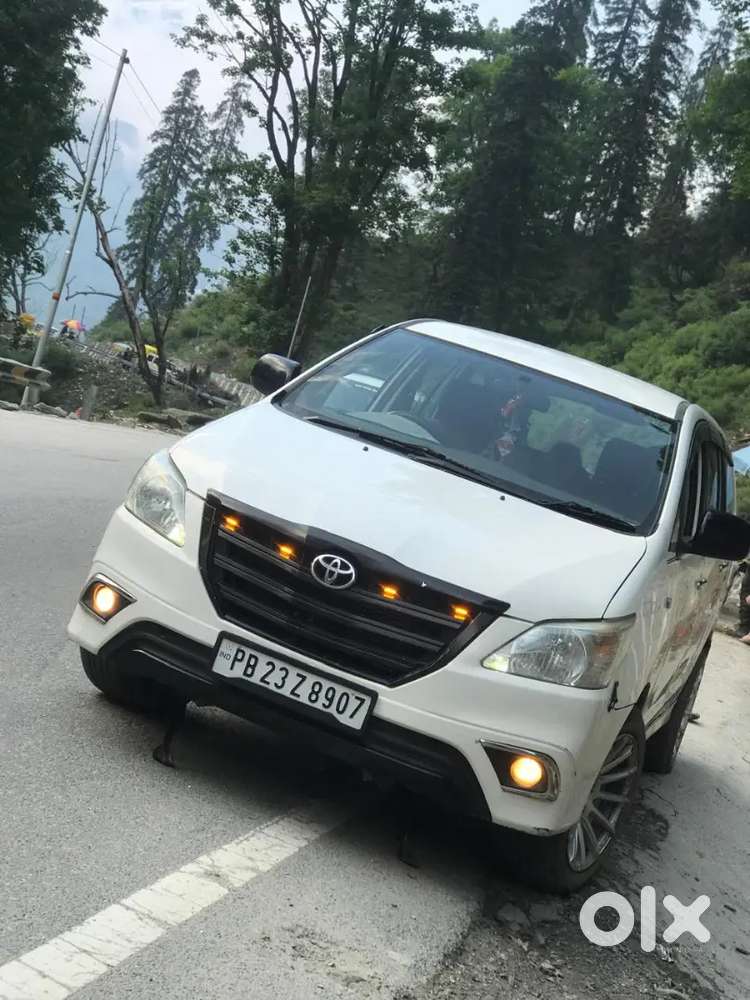Toyota Innova 2012 Diesel 181000 Km Driven