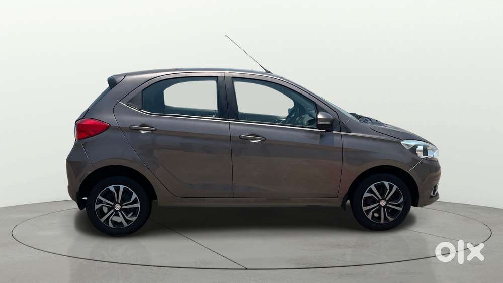 Tata Tiago 1.2 Revotron Xza, 2018, Petrol