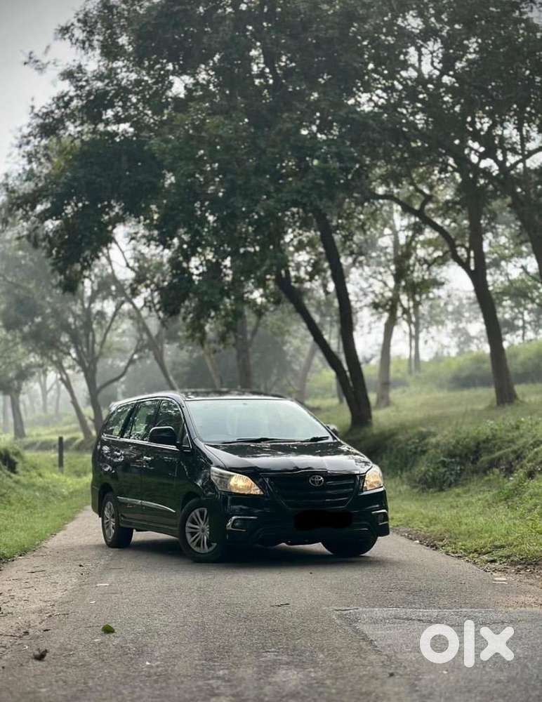 Toyota Innova 2011 Diesel Well Maintained