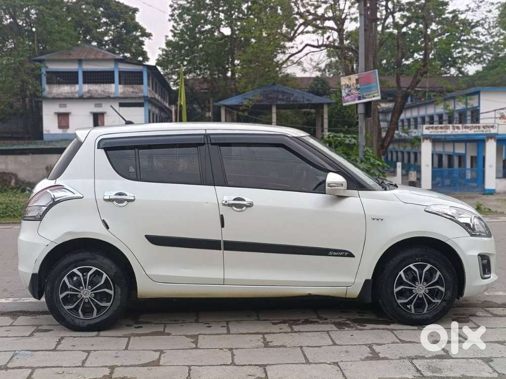 Maruti Suzuki Swift 1.2 Vxi (o), 2016, Petrol