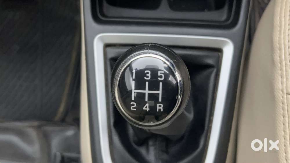 Maruti Suzuki Dzire 1.2 Vxi, 2023, Petrol