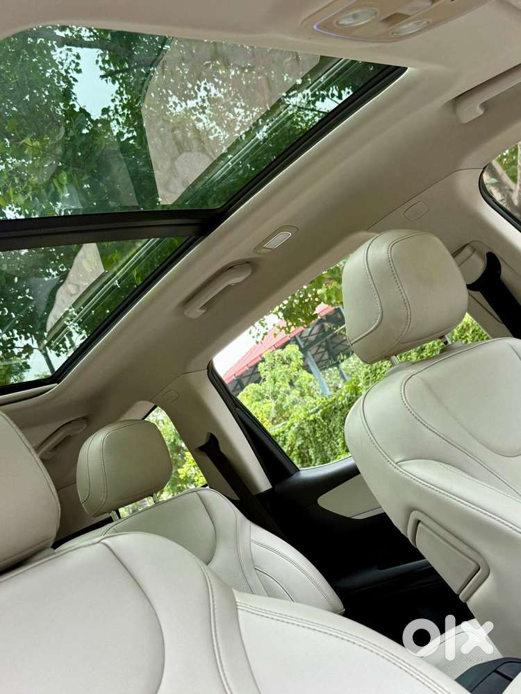 Mahindra Xuv700 2.0 Ax 7 Petrol At Str, 2022, Petrol