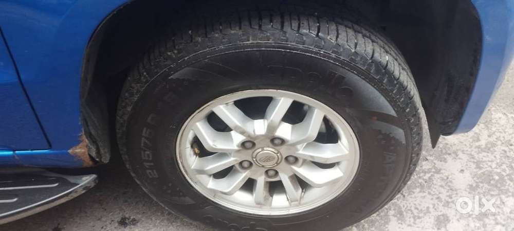 Mahindra Tuv 300 T8, 2017, Diesel