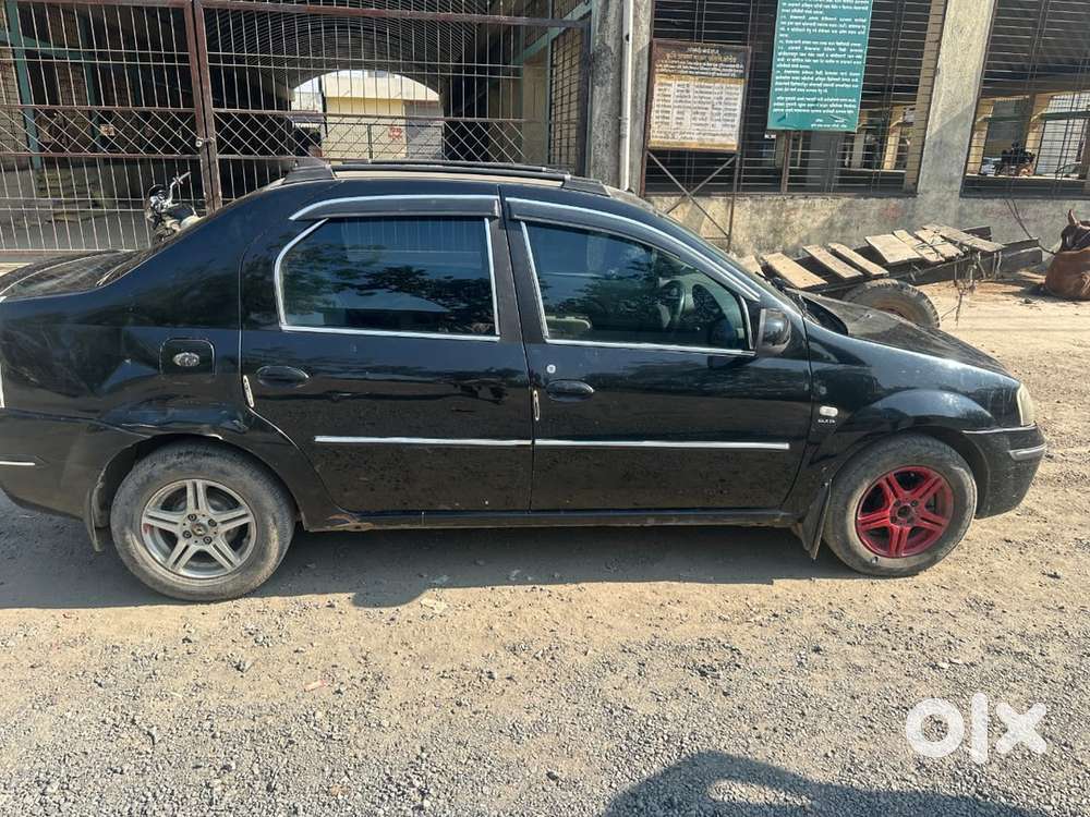 Mahindra Renault Logan 2010 Petrol Good Condition